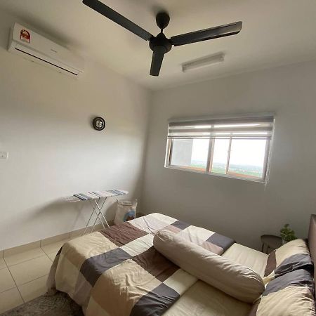 Alanis D'Semporna Homestay Sepang Luaran gambar