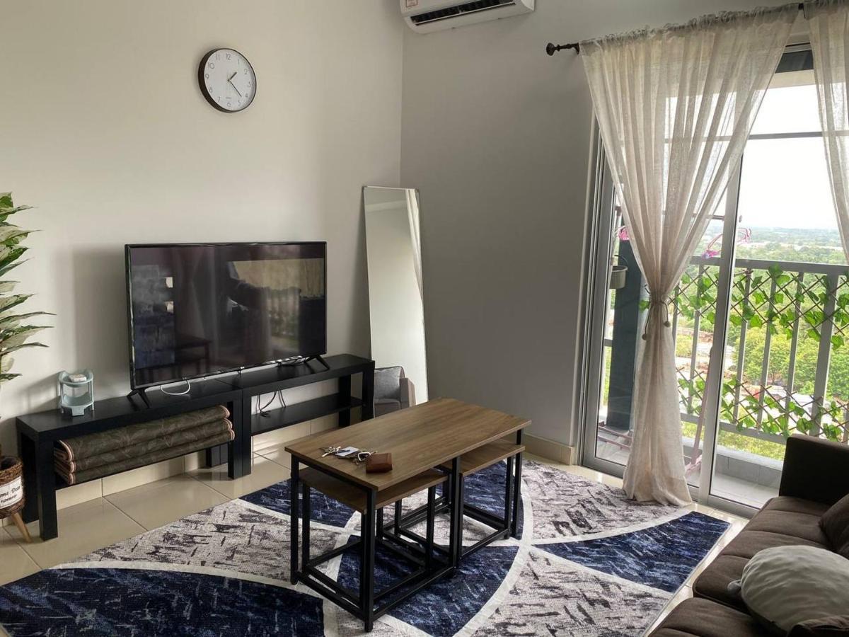 Alanis D'Semporna Homestay Sepang Luaran gambar